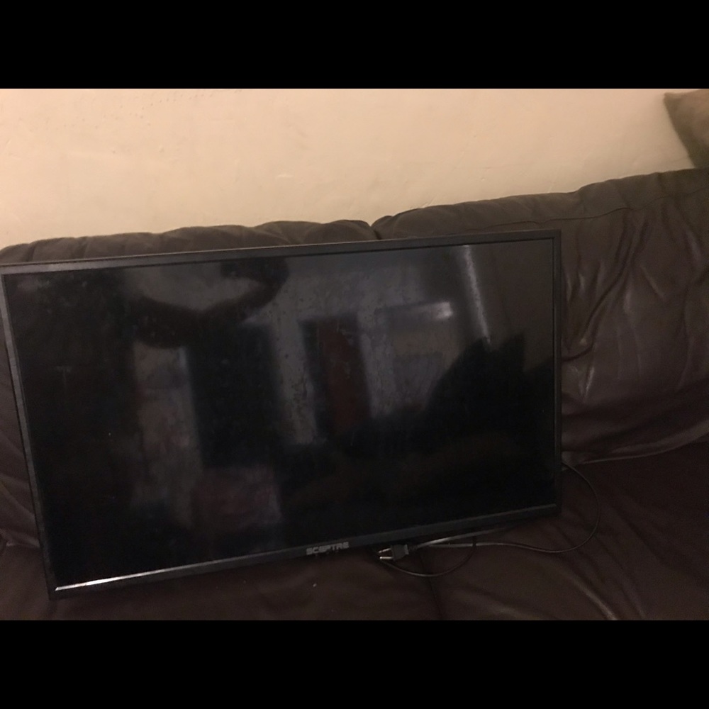 Television - Picture 3 of 4